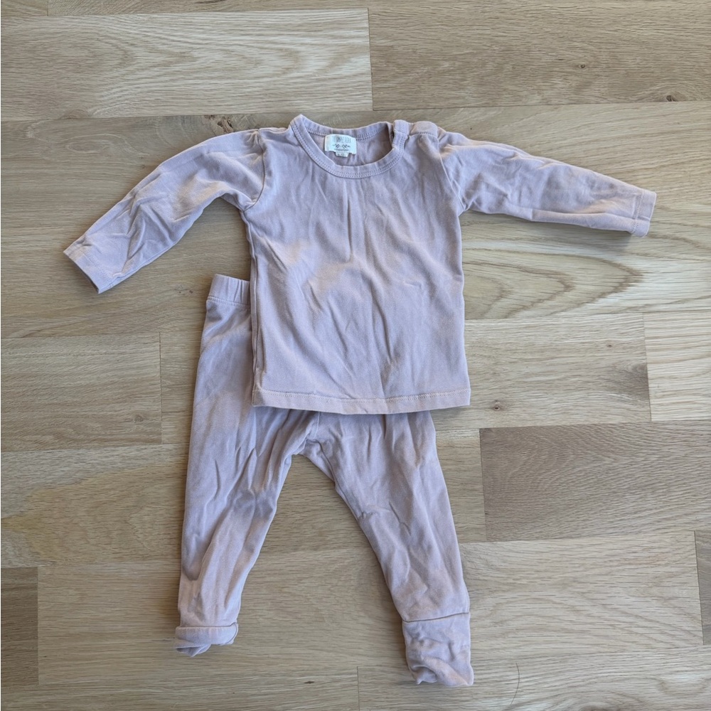 The Simple Folk essential shirt and leggings
